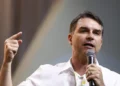 flavio-bolsonaro-promete-indicar-mulheres-ao-stf-e-busca-ampliar-apoio-feminino