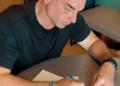 flavio-escreve-carta-a-bolsonaro,-chora-e-chama-veto-de-“desumano”