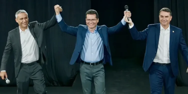 gayer-e-oseias-varao-participam-de-encontro-de-candidatos-ao-senado-com-flavio-bolsonaro
