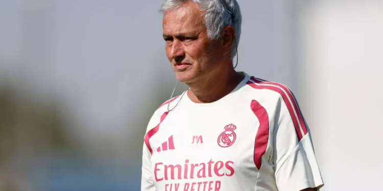 mourinho-quer-elenco-mais-enxuto-e-pode-promover-saidas-no-real-madrid