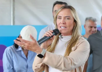 celina-promete-“resolver”-deficit-e-crise-do-brb-durante-sabatina