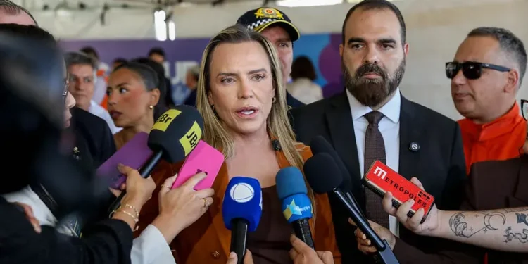 celina-leao-autoriza-r$-21,6-milhoes-para-ampliar-servico-voluntario-da-policia-civil-do-df
