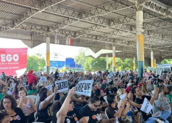 servidores-da-educacao-rejeitam-proposta-e-confirmam-greve-em-goiania