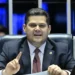 alcolumbre-anuncia-avanco-de-pec-que-preve-fim-da-escala-6×1-no-senado