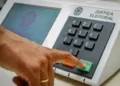 eleitor-tem-poucos-dias-para-solicitar-voto-em-transito-nas-eleicoes-de-outubro;-confira