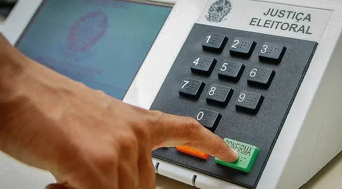 eleitor-tem-poucos-dias-para-solicitar-voto-em-transito-nas-eleicoes-de-outubro;-confira