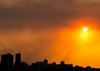 quarta-(19)-comeca-amena,-mas-calor-de-32°c-toma-conta-de-goiania