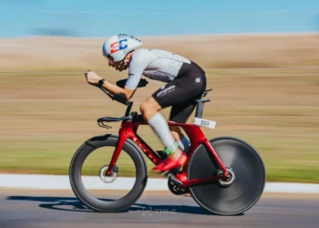 cirurgiao-plastico-goiano-vence-campeonato-estadual-de-triatlo-e-mira-mundial-de-ironman-70.3