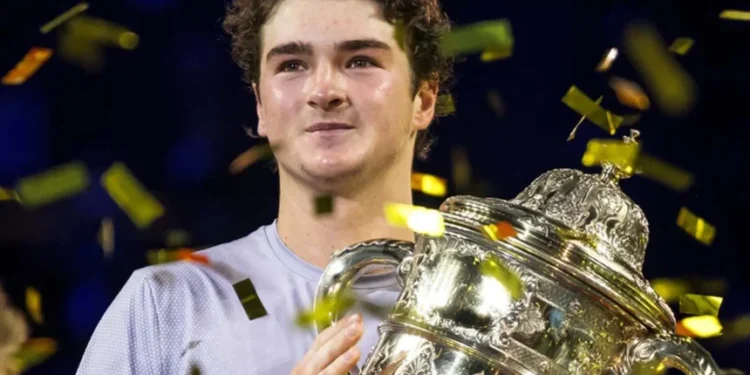joao-fonseca-faz-20-anos-com-ascensao-meteorica-no-tenis-mundial