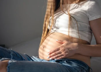 quase-um-bebe-por-dia-nasceu-de-maes-de-10-a-14-anos-em-goias-em-2025