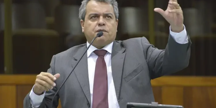 ernesto-roller-afirma-que-governo-caiado-tinha-interferencia-de-gracinha