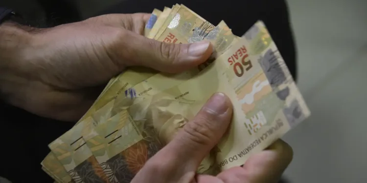 salario-minimo-pode-chegar-a-r$-1.741-em-2027