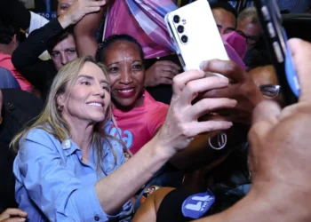 celina-leao-visita-o-gama-e-participa-de-agenda-politica-no-df