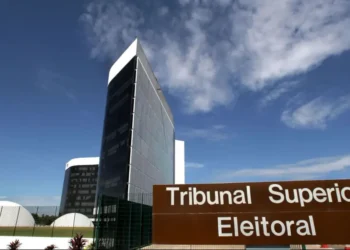 tse-divulga-regras-sobre-o-que-eleitor-pode-e-nao-pode-fazer-no-dia-da-votacao