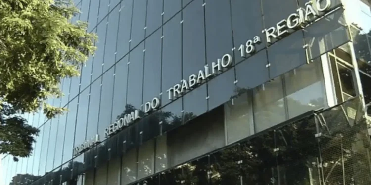 trt-goias-abre-vagas-de-estagio-com-salario-de-ate-r$-2,1-mil