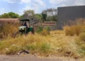 mato-alto-no-lote?-prefeitura-faz-a-limpeza-e-envia-a-conta-ao-dono-em-goiania