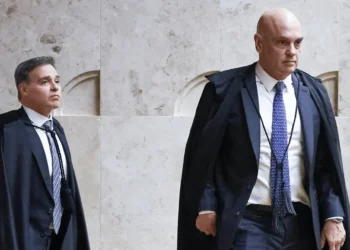 moraes-pede-a-fachin-investigacao-contra-mendonca-por-atuacao-nos-casos-master-e-inss