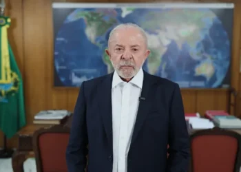 caso-master-e-crise-no-stf:-lula-diz-que-pais-nao-pode-ficar-refem-de-vazamentos-seletivos