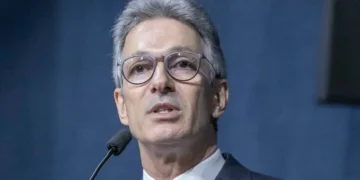 zema-diz-que-falas-de-vorcaro-tem-que-ser-vistas-com-“reserva”