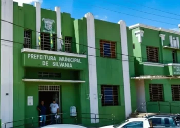 prefeitura-de-silvania-go-abre-180-vagas-na-saude