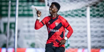 atletico-go-busca-empate-no-fim-e-arranca-ponto-diante-do-lider-juventude