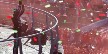 kimi-antonelli-faz-historia-e-vence-gp-da-italia-de-f1