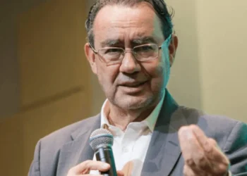 augusto-cury-defende-debate-sobre-impeachment-de-ministros-do-stf