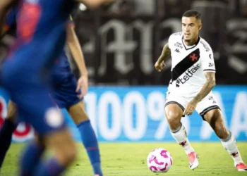 agora!-coutinho-jogara-pelo-santos-ate-o-fim-do-ano