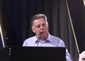 marconi-perillo-prioriza-saude-e-economia-em-debate-esvaziado-por-adversarios-em-rio-verde