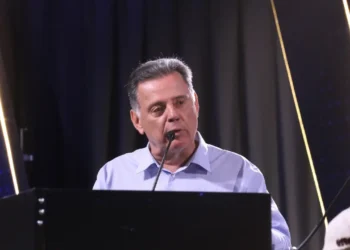 marconi-perillo-prioriza-saude-e-economia-em-debate-esvaziado-por-adversarios-em-rio-verde
