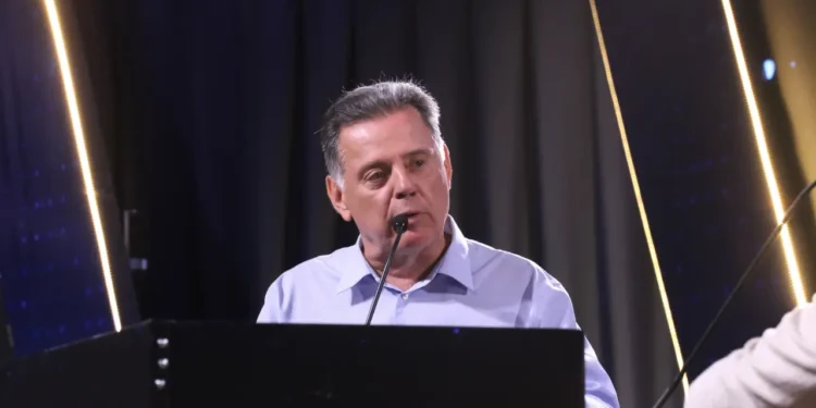 marconi-perillo-prioriza-saude-e-economia-em-debate-esvaziado-por-adversarios-em-rio-verde