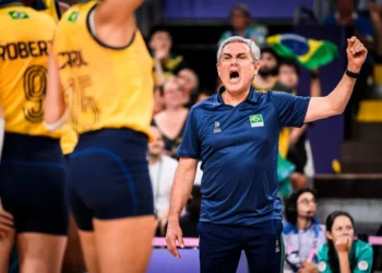 ze-roberto-confirma-saida-da-selecao-feminina-de-volei