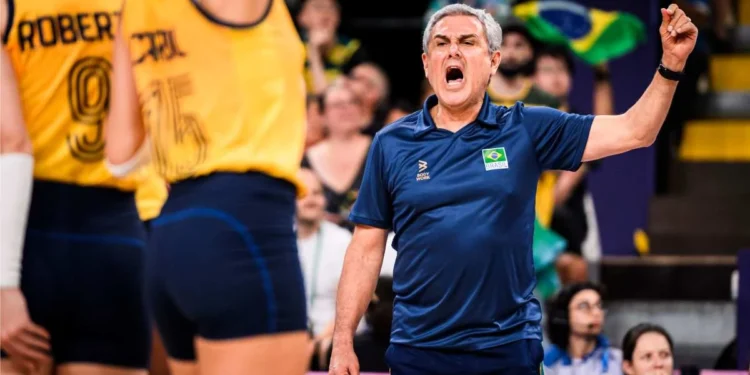 ze-roberto-confirma-saida-da-selecao-feminina-de-volei