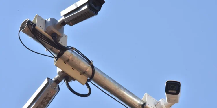 aparecida-passa-a-usar-cameras-com-ia-para-flagrar-descarte-irregular-de-lixo