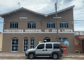 prefeitura-de-agua-limpa-go-abre-concurso-com-salarios-de-ate-r$-8,9-mil