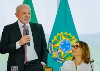 lula-embarca-para-nova-york-e-diz-que-brasil-vai-defender-soberania-na-onu