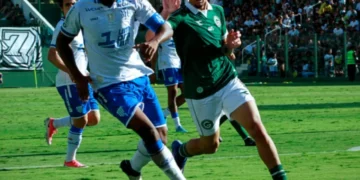 goias-vira-sobre-o-avai-na-serrinha-e-fica-mais-perto-do-g-6