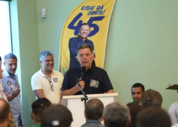 marconi-perillo-recebe-apoio-de-entidades-de-policiais-e-bombeiros-em-goiania