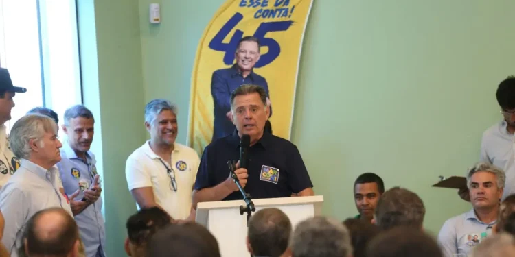 marconi-perillo-recebe-apoio-de-entidades-de-policiais-e-bombeiros-em-goiania