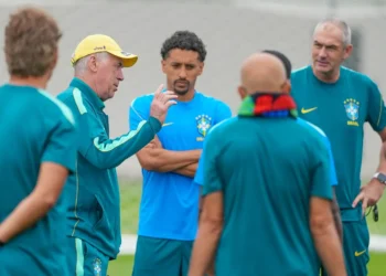 selecao-brasileira-comeca-a-se-apresentar-na-australia