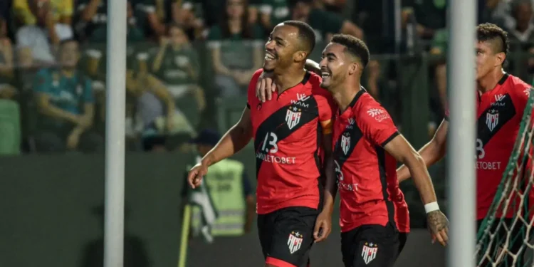 atletico-go-vence-goias-na-serrinha-e-entra-no-g-6-da-serie-b