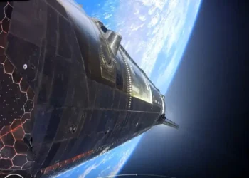 starship,-da-spacex,-entra-na-orbita-da-terra-pela-primeira-vez-em-voo-historico