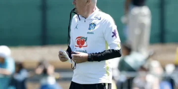 ancelotti-diz-que-criticas-nao-mudam-seus-planos-para-a-selecao:-“afeta-zero”