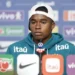 endrick-minimiza-pressao-no-futebol-e-valoriza-rotina-do-trabalhador