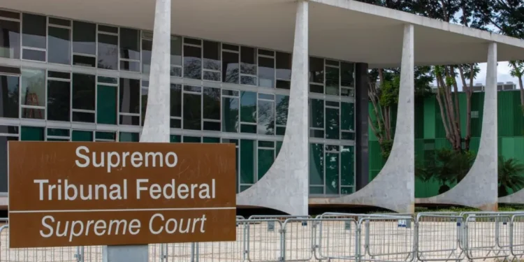 homem-e-preso-apos-tentar-invadir-sede-do-stf-em-brasilia