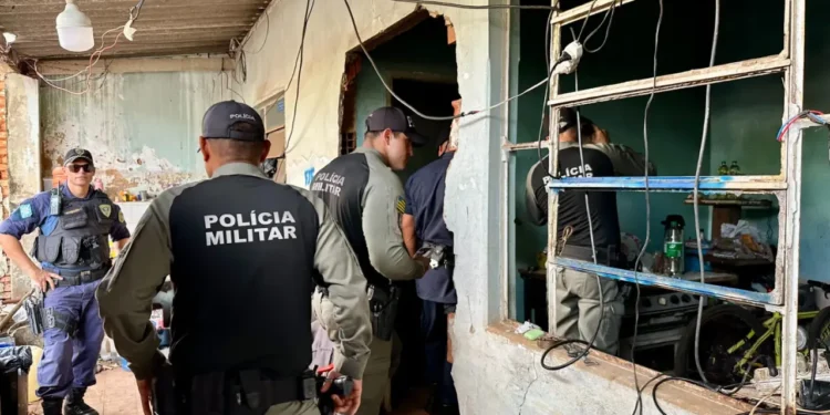 operacao-reciclagem-embarga-estabelecimento-irregular-no-centro-de-goiania
