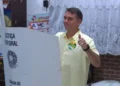 flavio-bolsonaro-diz-que-recebe-votos-de-outros-candidatos-no-1o-turno
