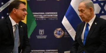 netanyahu-parabeniza-flavio-bolsonaro-e-deseja-sorte-no-segundo-turno