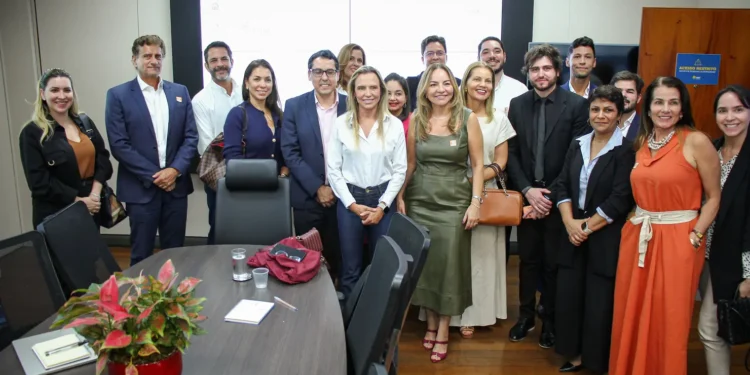 celina-leao-preve-r$-50-milhoes-para-mais-de-3-mil-cirurgias-no-df