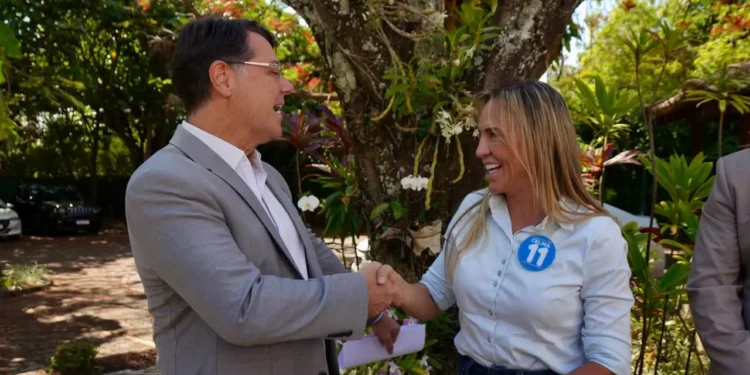 “todos-queremos-o-bem-do-df”,-diz-kiko-caputo-ao-apoiar-celina-no-2o-turno